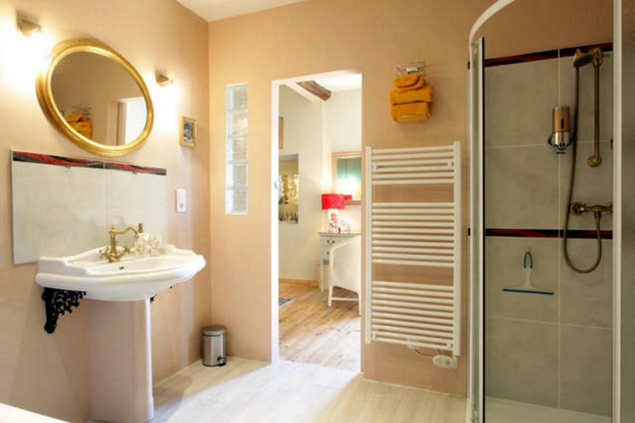 ลา แมซง เด เท็กซ์ไทล์ Bed & Breakfast Montolieu ภายนอก รูปภาพ